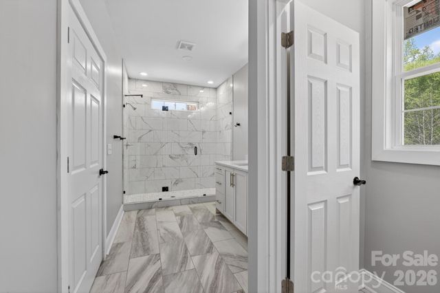 416 Whitmore Street SE, Lenoir, NC 28645