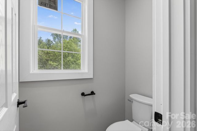 416 Whitmore Street SE, Lenoir, NC 28645