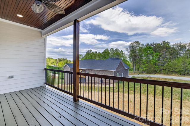416 Whitmore Street SE, Lenoir, NC 28645