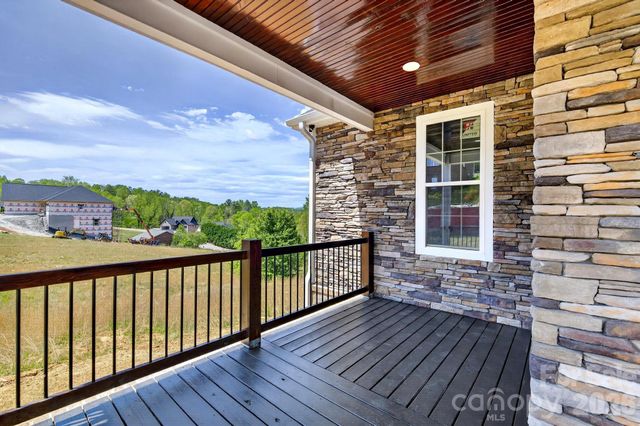 416 Whitmore Street SE, Lenoir, NC 28645