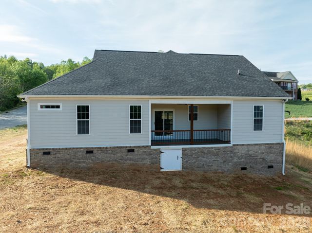 416 Whitmore Street SE, Lenoir, NC 28645