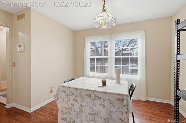 24762 Bashian Drive, Novi, MI 48375