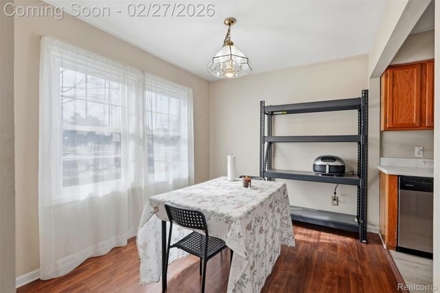 24762 Bashian Drive, Novi, MI 48375