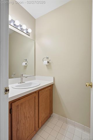 24762 Bashian Drive, Novi, MI 48375