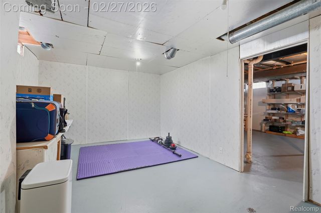 24762 Bashian Drive, Novi, MI 48375