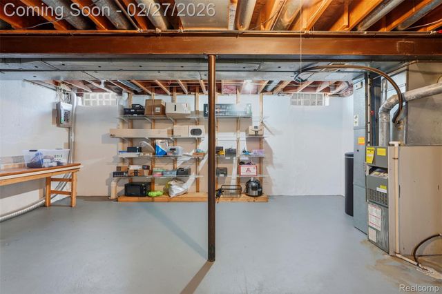 24762 Bashian Drive, Novi, MI 48375