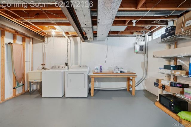 24762 Bashian Drive, Novi, MI 48375