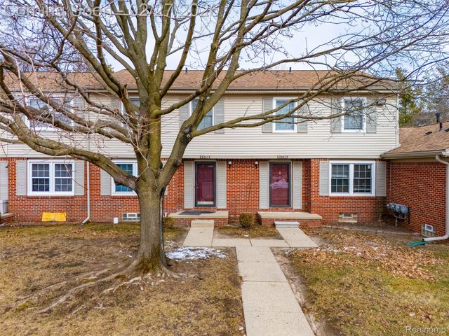 24762 Bashian Drive, Novi, MI 48375