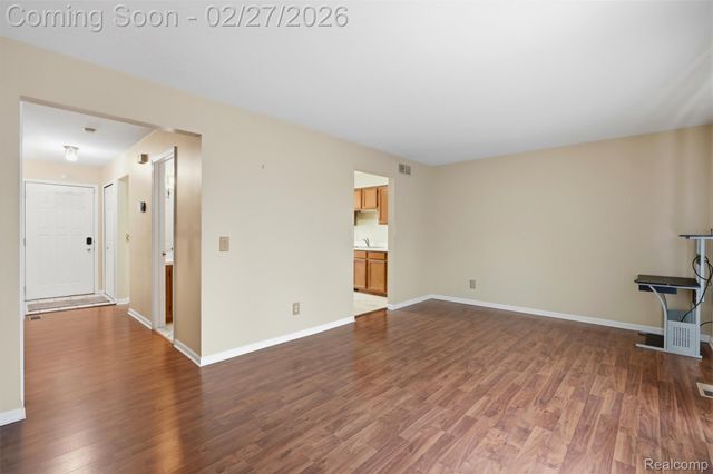 24762 Bashian Drive, Novi, MI 48375