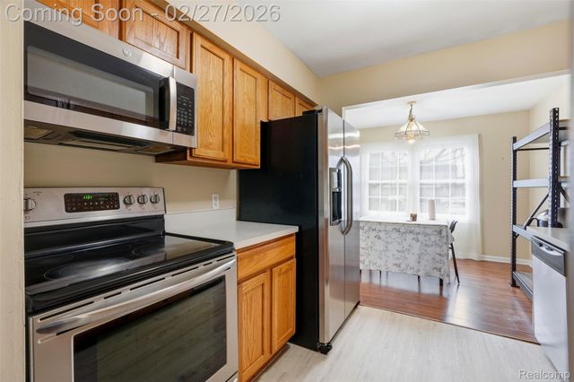 24762 Bashian Drive, Novi, MI 48375