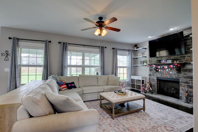 1204 Juniper Pass, Clarksville, TN 37043