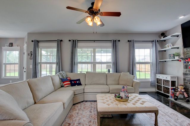 1204 Juniper Pass, Clarksville, TN 37043
