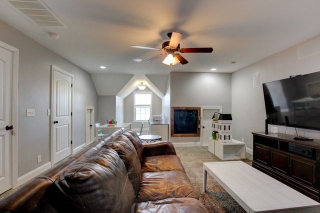 1204 Juniper Pass, Clarksville, TN 37043