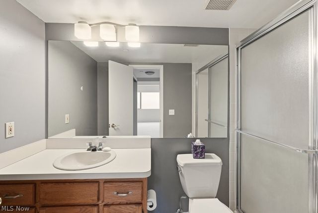 160 Fox Hollow Drive 406, Mayfield Heights, OH 44124