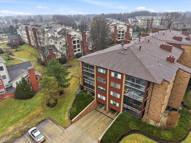 160 Fox Hollow Drive 406, Mayfield Heights, OH 44124