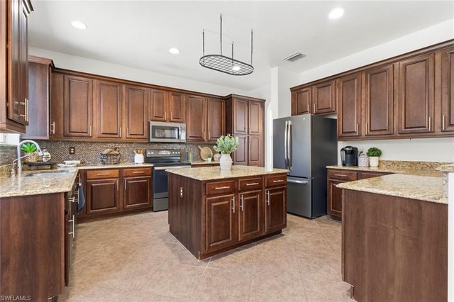 11260 Sparkleberry DR, Fort Myers, FL 33913