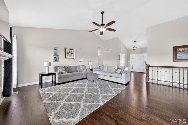 219 Lonepine Drive, Wentzville, MO 63385