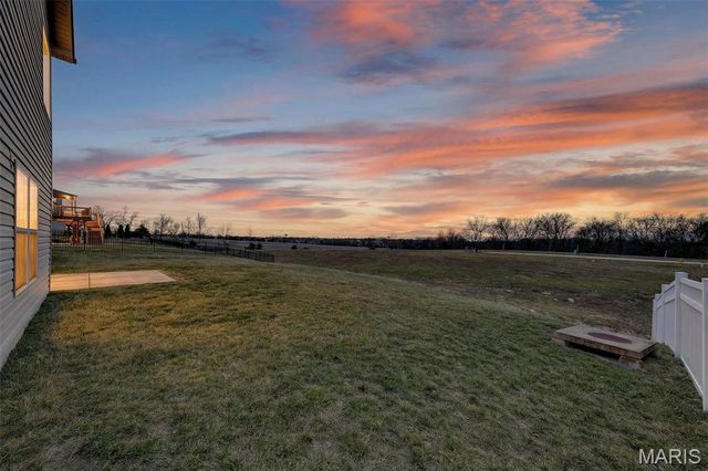 219 Lonepine Drive, Wentzville, MO 63385