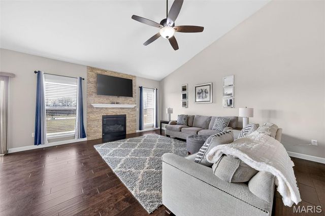 219 Lonepine Drive, Wentzville, MO 63385