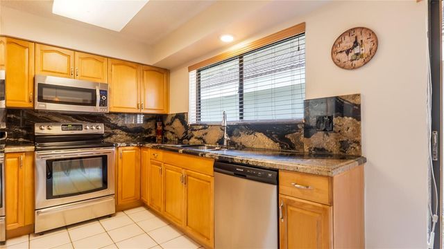 1867 NW 99th Avenue, Plantation, FL 33322