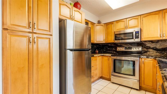 1867 NW 99th Avenue, Plantation, FL 33322