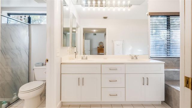 1867 NW 99th Avenue, Plantation, FL 33322