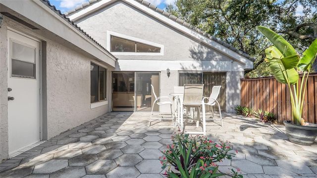 1867 NW 99th Avenue, Plantation, FL 33322