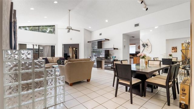 1867 NW 99th Avenue, Plantation, FL 33322