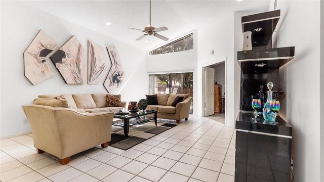 1867 NW 99th Avenue, Plantation, FL 33322