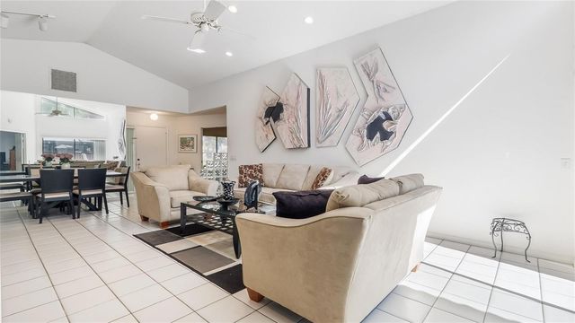 1867 NW 99th Avenue, Plantation, FL 33322