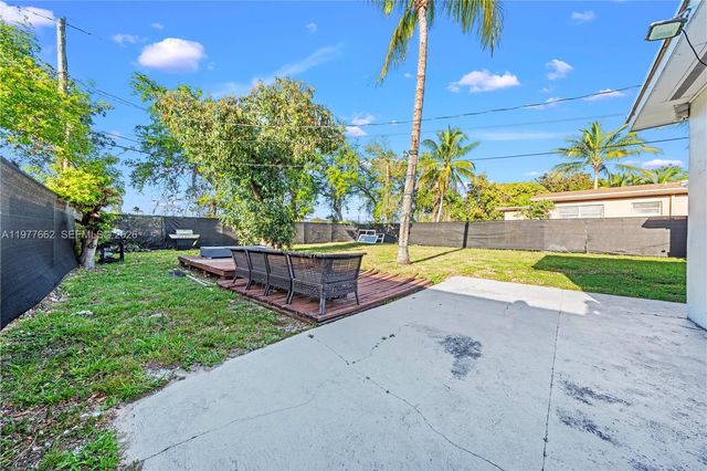 581 NW 113th St 581, Miami Shores, FL 33168