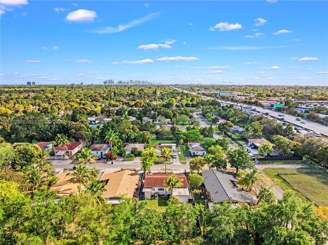 581 NW 113th St 581, Miami Shores, FL 33168