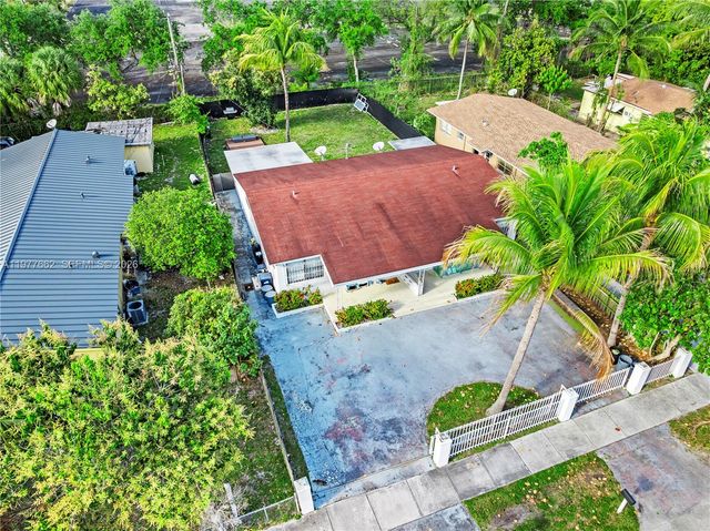 581 NW 113th St 581, Miami Shores, FL 33168