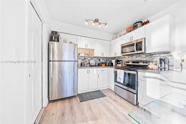 581 NW 113th St 581, Miami Shores, FL 33168