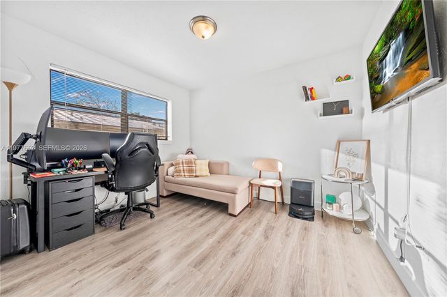 581 NW 113th St 581, Miami Shores, FL 33168