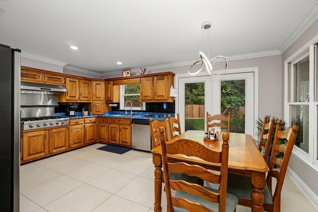 Image 13 of property listing at 3090 Randolph Road NE, Atlanta, GA 30345