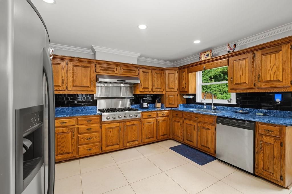 Image 17 of property listing at 3090 Randolph Road NE, Atlanta, GA 30345