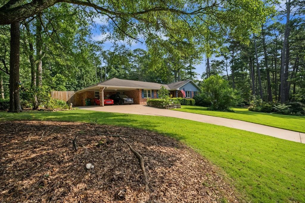 Image 5 of property listing at 3090 Randolph Road NE, Atlanta, GA 30345