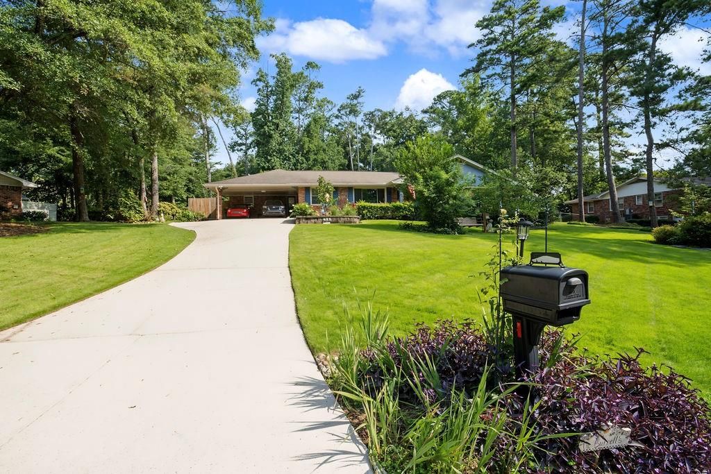 Image 7 of property listing at 3090 Randolph Road NE, Atlanta, GA 30345