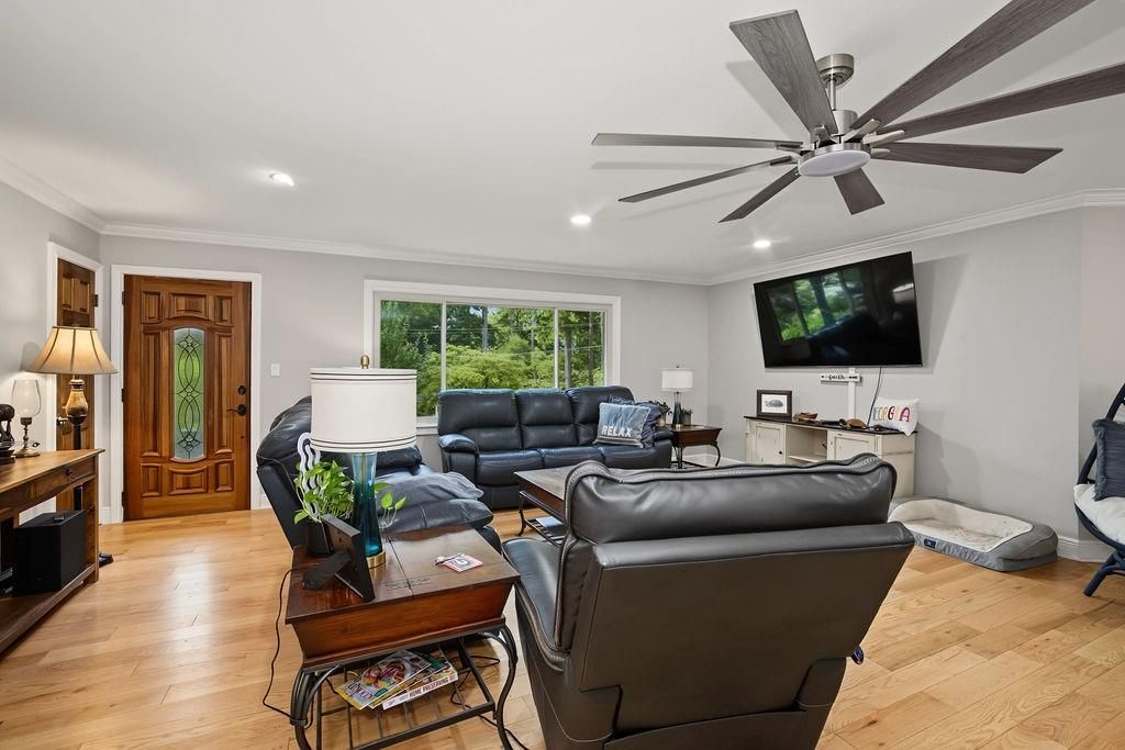 Image 8 of property listing at 3090 Randolph Road NE, Atlanta, GA 30345