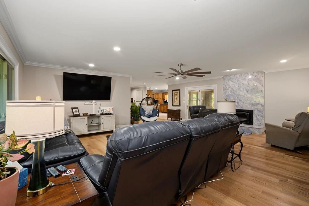 Image 9 of property listing at 3090 Randolph Road NE, Atlanta, GA 30345