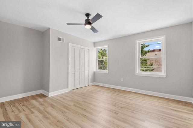 1150 S 6TH ST, Philadelphia, PA 19147