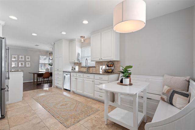 10615 Larchfield Lane, Dallas, TX 75238