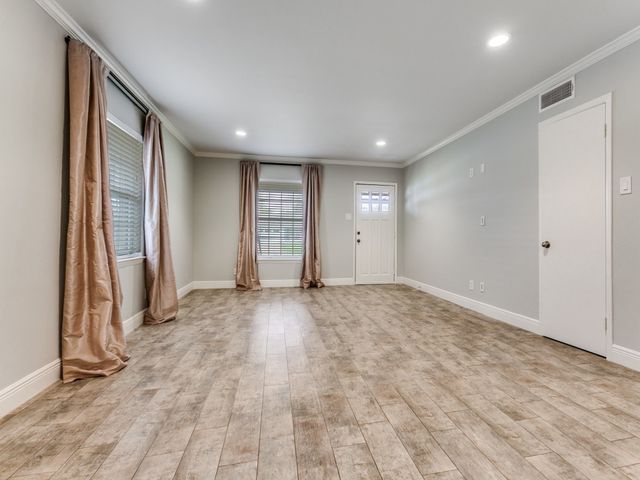 7130 Rutgers Drive, Dallas, TX 75214