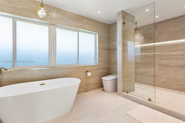 7709 NW 87th Ave, Tamarac, FL 33321