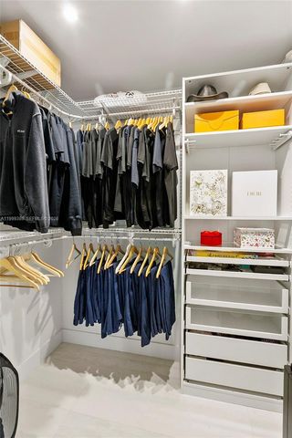 7709 NW 87th Ave, Tamarac, FL 33321