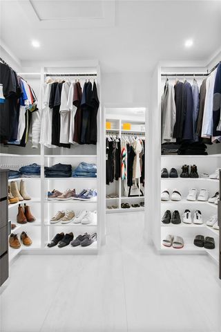 7709 NW 87th Ave, Tamarac, FL 33321