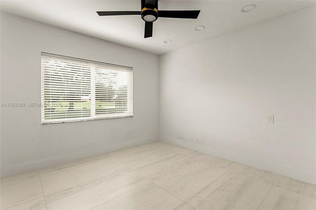 7709 NW 87th Ave, Tamarac, FL 33321