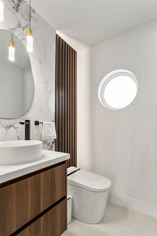 7709 NW 87th Ave, Tamarac, FL 33321