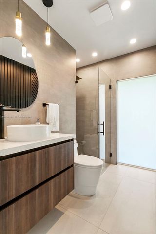 7709 NW 87th Ave, Tamarac, FL 33321